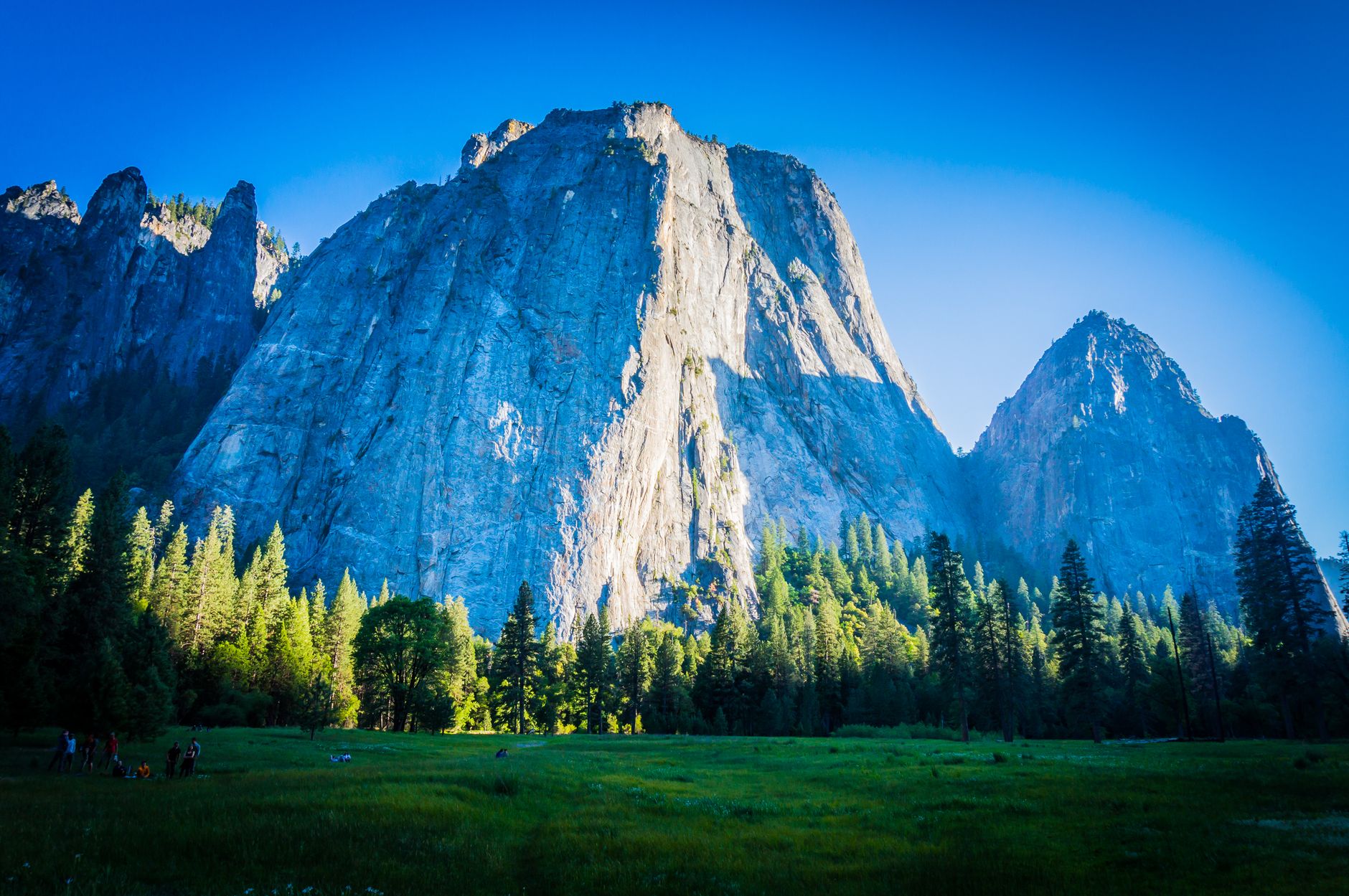Zumwalt Meadow: Kings Canyon’s Easiest Great Walk
